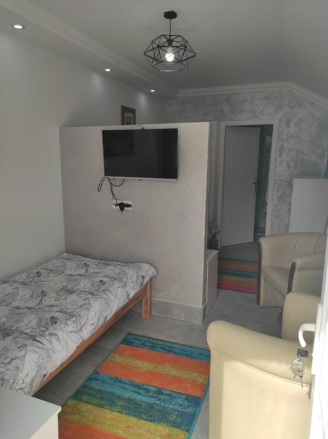 Vila Mila Riverside Apartments Smederevo Ngoại thất bức ảnh